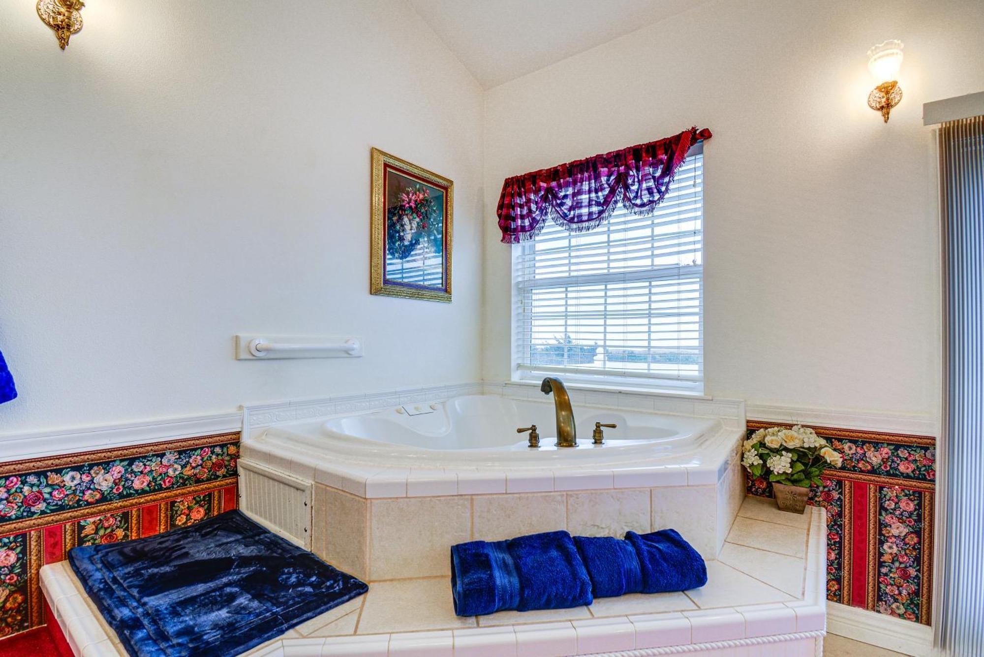 Ocean Shores Condo Rental With View - Walk To Beach! Bagian luar foto